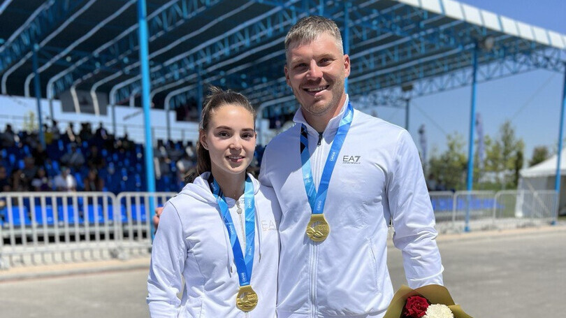 Российские каноисты Коровашков и Шляпникова выиграли золото чемпионата мира на дистанции 500 метров